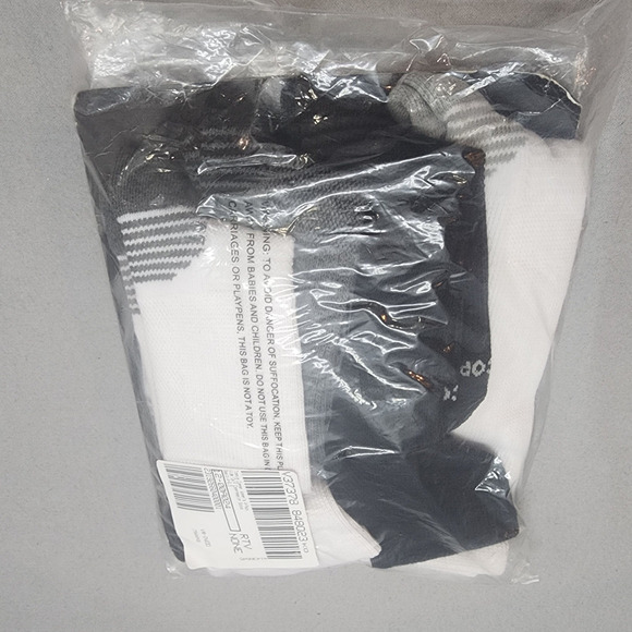 TOMMIE COPPER Women's Black Gray White Over Calf Compression Socks Sz 4 - 6.5 - Picture 2 of 4